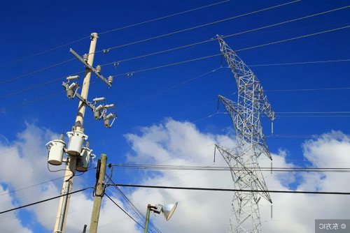 使用鋼絲鉗時(shí)應(yīng)注意些什么？